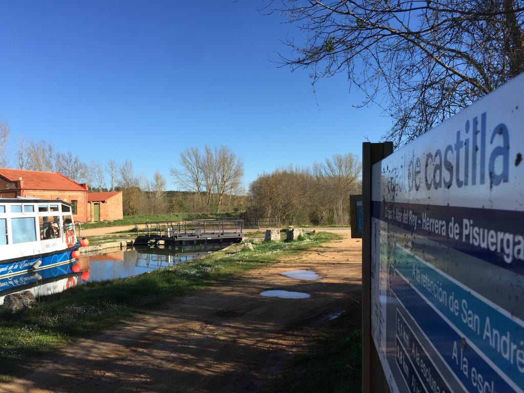 El Albergue De Herrera Herrera de Pisuerga Esterno foto